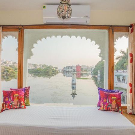 Natural Lake View Hotel أُودايبور المظهر الخارجي الصورة
