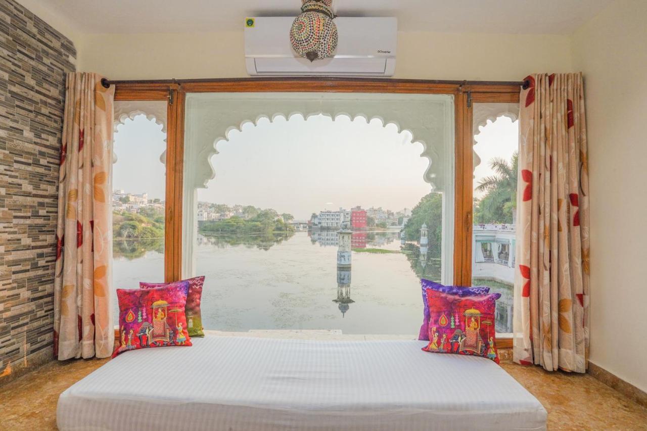 Natural Lake View Hotel أُودايبور المظهر الخارجي الصورة