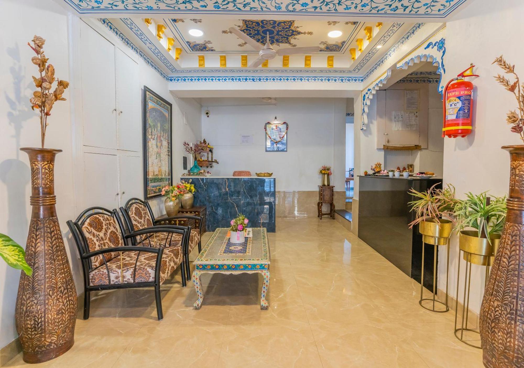 Natural Lake View Hotel أُودايبور المظهر الخارجي الصورة