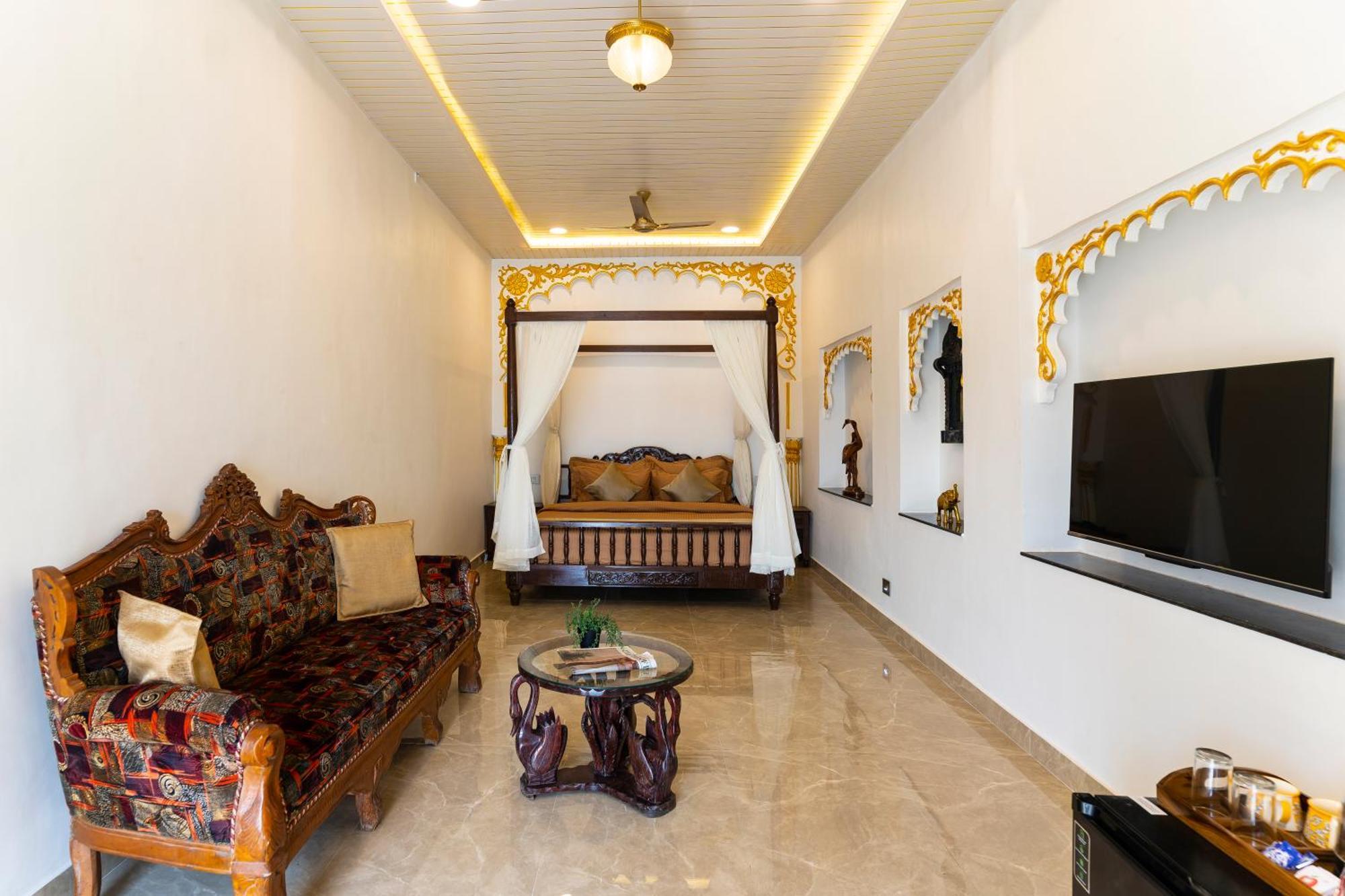 Natural Lake View Hotel أُودايبور المظهر الخارجي الصورة